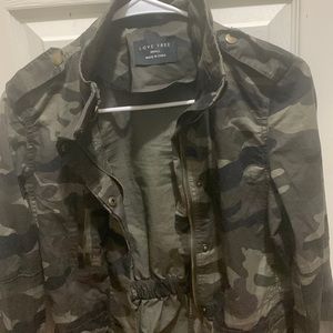 Lightweight Camo jacket. Size Small